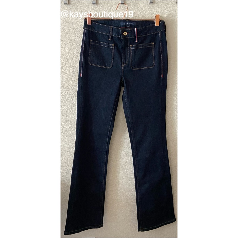 NWOT Tommy Hilfiger Raleigh Bootcut Jeans Size 4